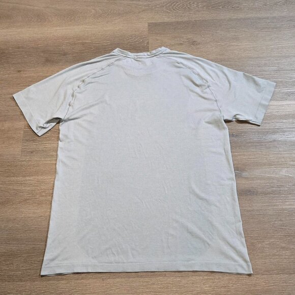 Kuhl Premium Sun Protection T-Shirt Men's Size XL Eclipser Aktiv T Lunar Grey - Picture 4 of 4